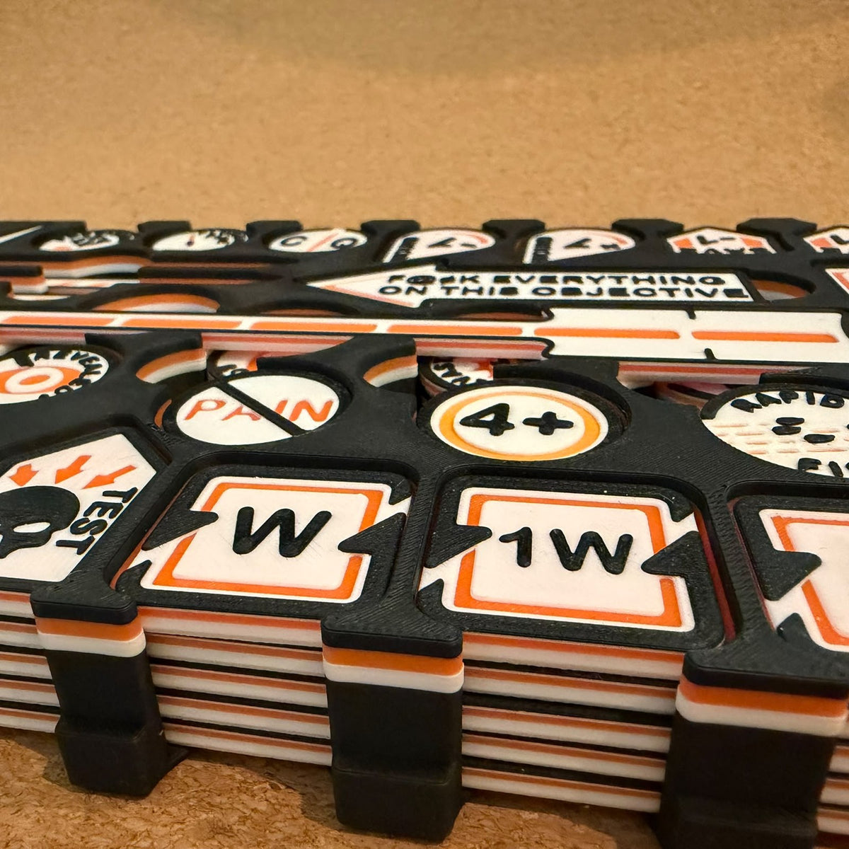 mw-382-closeup: token stacks in the travel box, close up